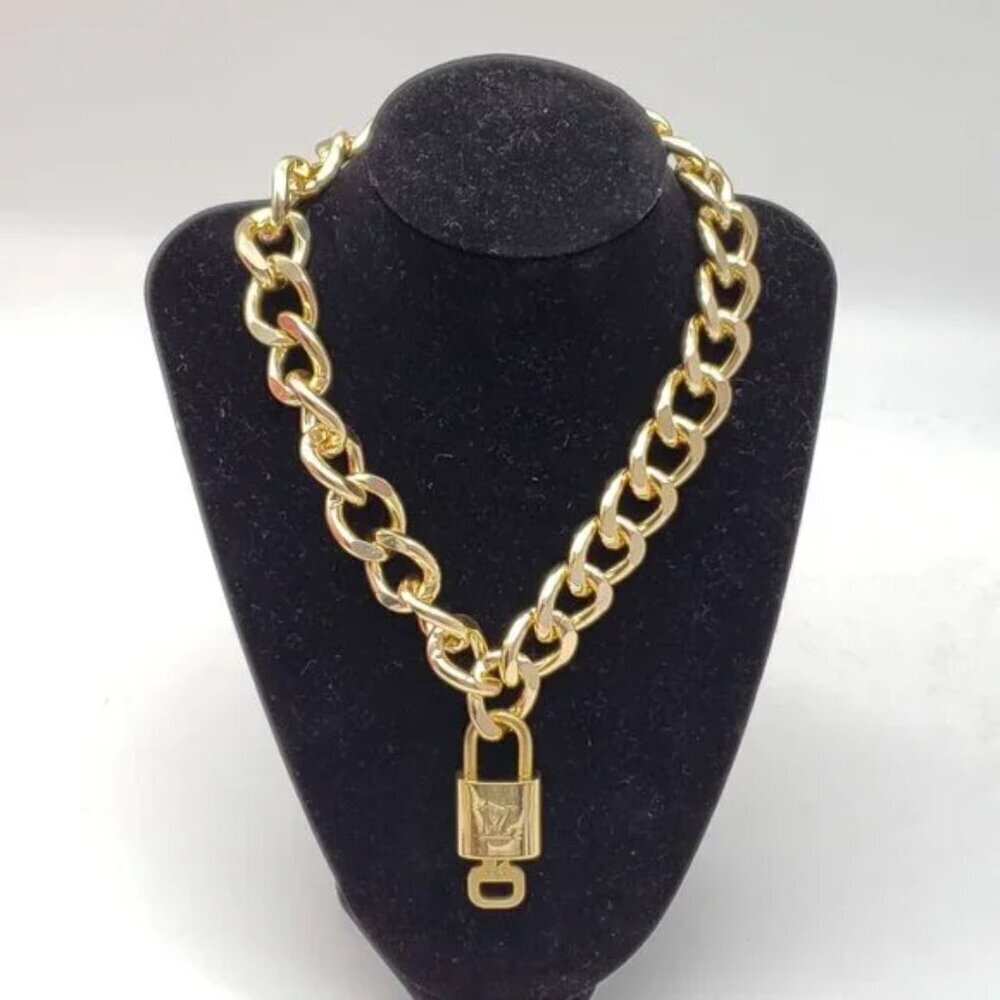 Authentic Louis Vuitton Lock &Key Gold Color w/Gold Plated Chain Neckalce 120625